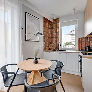 Aura 40 Center & Free Parking By Downtown Apartment